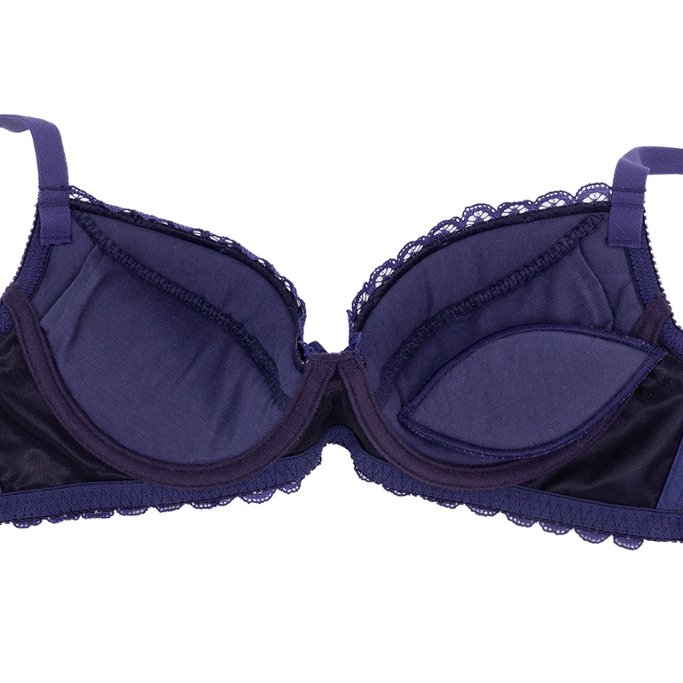 BRADELIS NewYork 育乳ブラ ブラジャー下着 補正 谷間 バスト