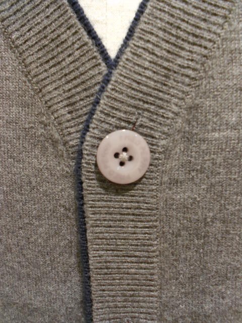 FRED PERRY （フレッドペリー） Outlast Lettered Cardigan(F3084/30