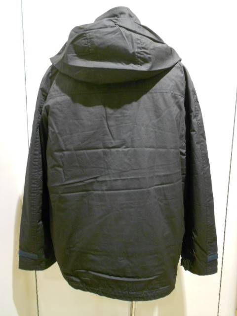 FRED PERRY（フレッドペリー）2WAYマウンテンコート(F2279/01