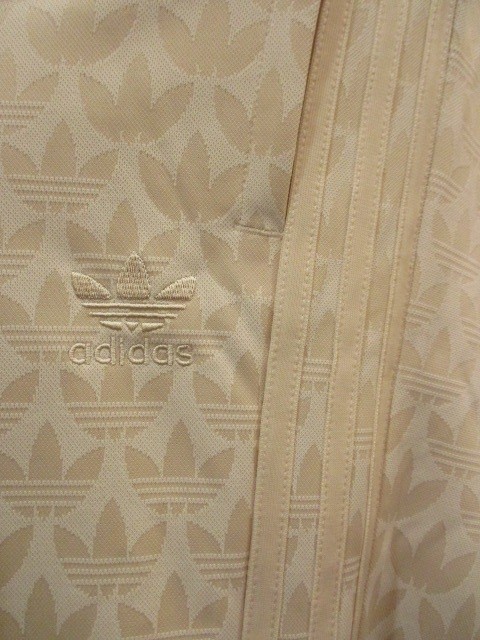 adidas Originals グラフィック モノグラム トラックパンツ（ジャージ