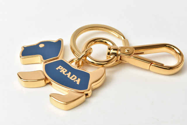 プラダ　キーホルダー 楽天市場】PRADA プラダ リボン付きハートキーリングフック