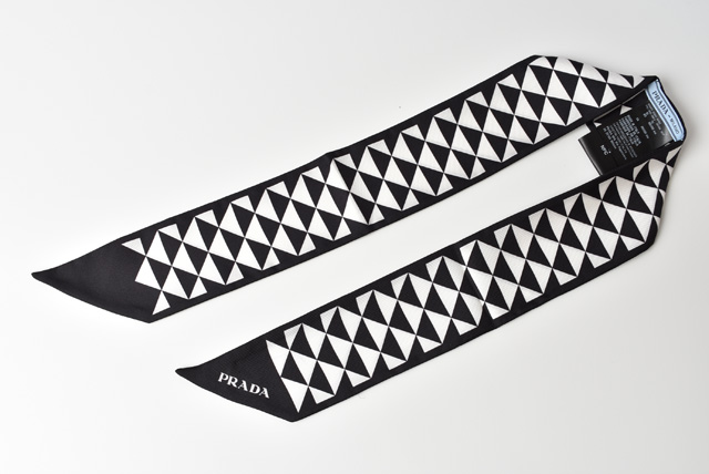 プラダ スカーフ PRADA シルクツイル プリントツイル スカーフ 