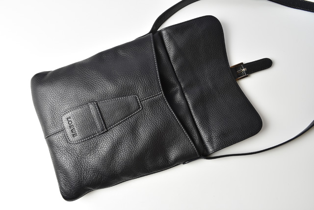 LOEWE（ロエベ） ショルダーバッグ/メッセンジャーバッグ メンズ
