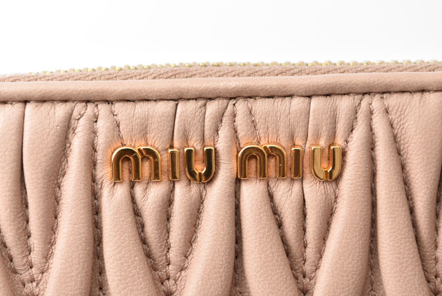 miu ミュウミュウ キーケース miumiu 6連 MATELASSE/マテラッセ