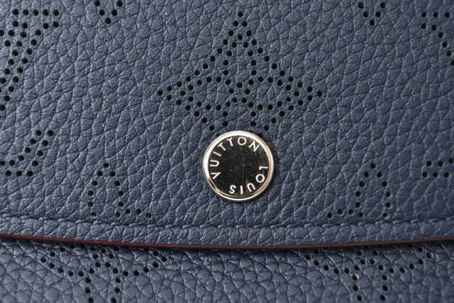 LOUIS VUITTON（ルイ・ヴィトン） 財布 長財布/ポルトフォイユ・イリス