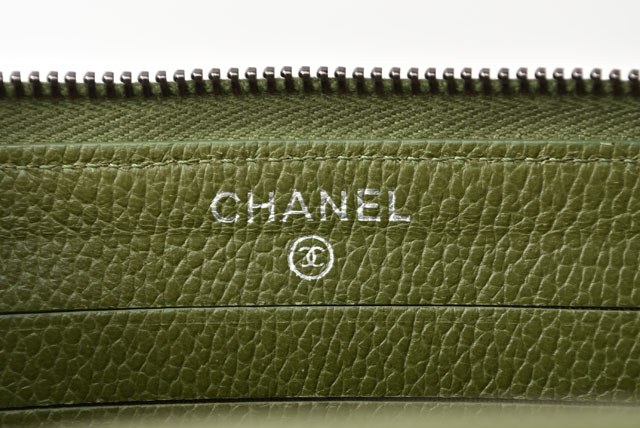 CHANEL グリーン キルティング 財布