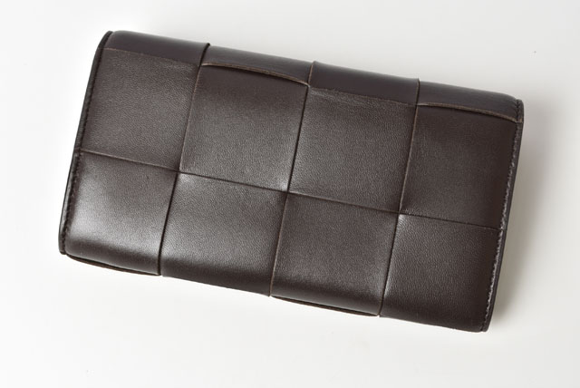 BOTTEGA VENETA（ボッテガ・ヴェネタ） 財布 長財布 カセット フラップ