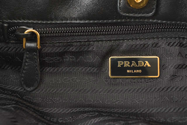 プラダ　PRADA