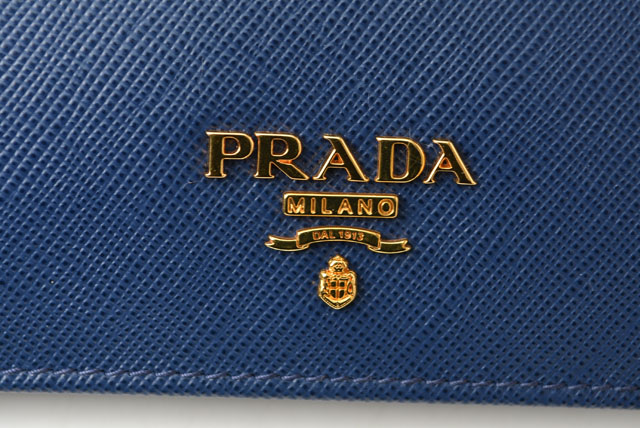 プラダ　PRADA