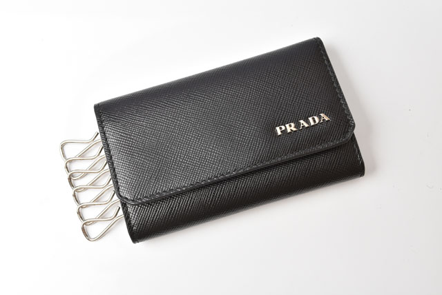 プラダ　PRADA