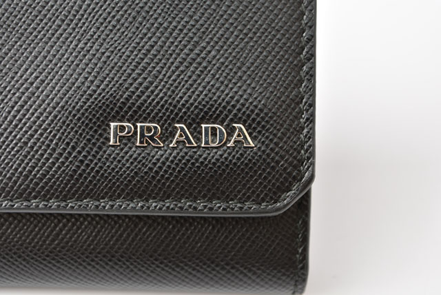 プラダ　PRADA