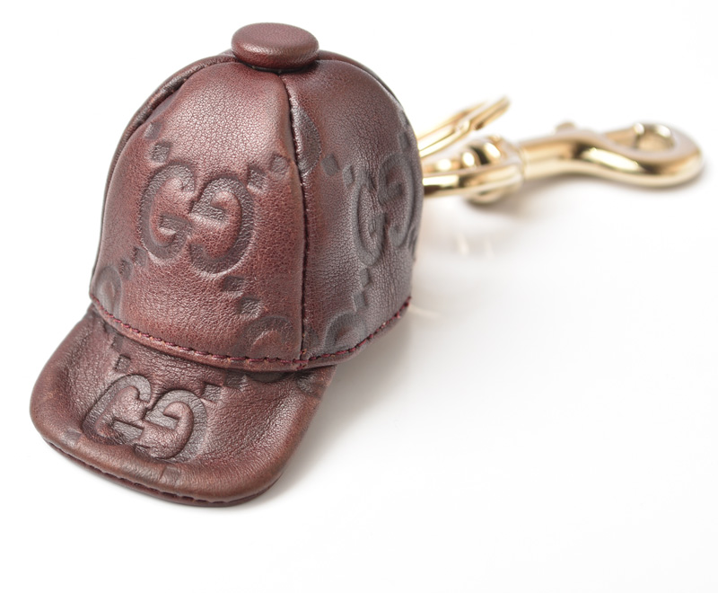 新品　グッチ　GUCCI  チャーム　キーホルダー　キャップ　バッグ GGキャンバス グッチ キーホルダー/キ−リング GUCCI チャーム