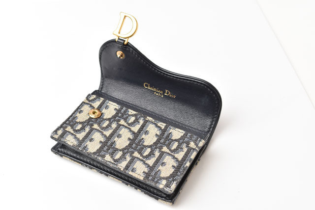クリスチャン・ディオール　Dior　