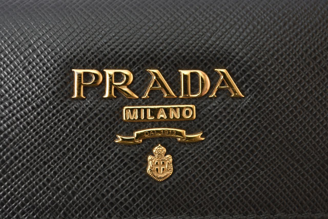 プラダ　PRADA