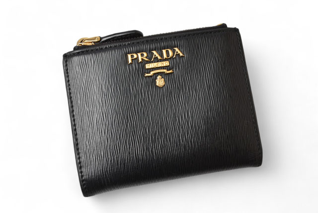 プラダ　PRADA