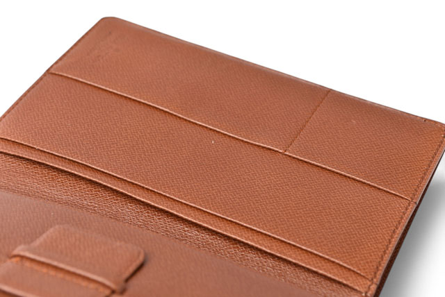 ルイヴィトン モノグラム 二つ折り長財布　鑑定済み LOUIS VUITTON（ルイ・ヴィトン） 財布/二つ折り ヴィンテージ 長財布