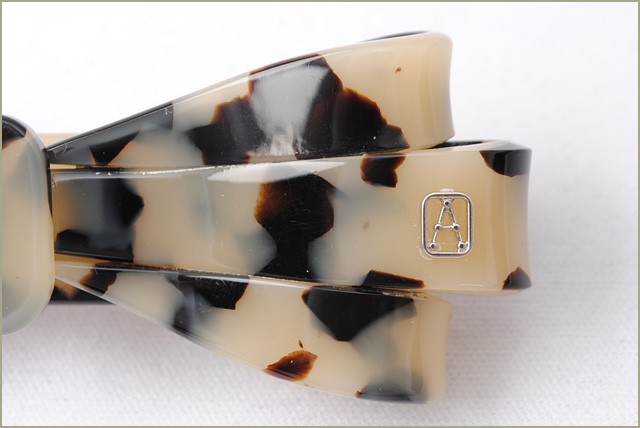 アレクサンドルドゥパリ ヘアクリップ