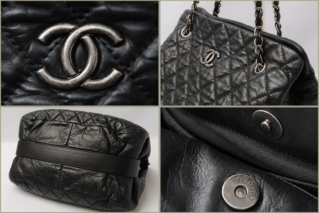 シャネル　CHANEL　折財布