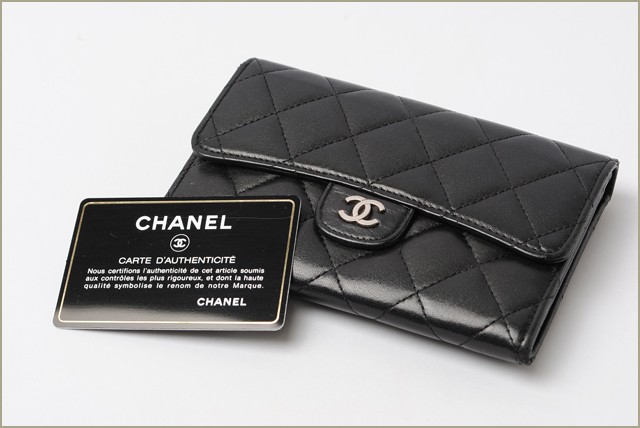 シャネル CHANEL 折財布