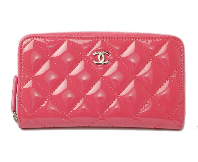 シャネル　CHANEL　折財布