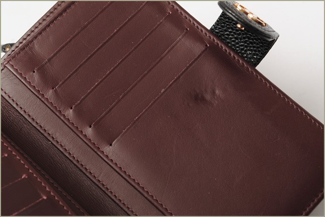 シャネル　CHANEL　折財布