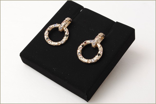 CHANEL シャネル ピアス CCマーク ブラック/シルバー