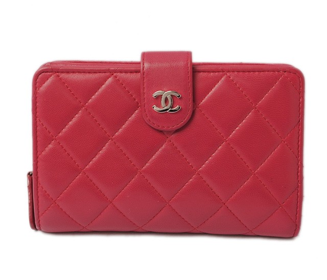 シャネル　CHANEL　折財布