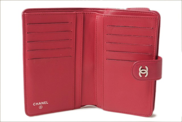 シャネル　CHANEL　折財布