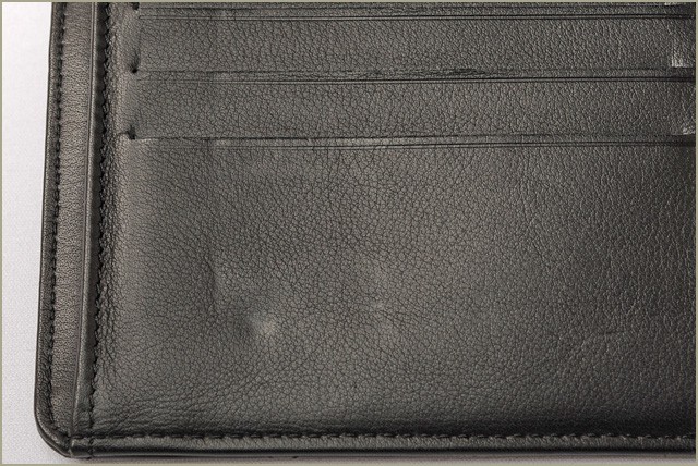 シャネル　CHANEL　折財布