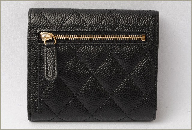 シャネル　CHANEL　折財布