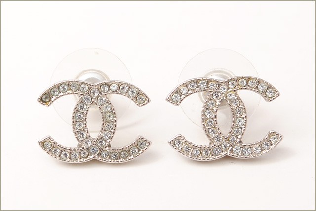 CHANEL シャネル ピアス CCマーク ブラック/シルバー