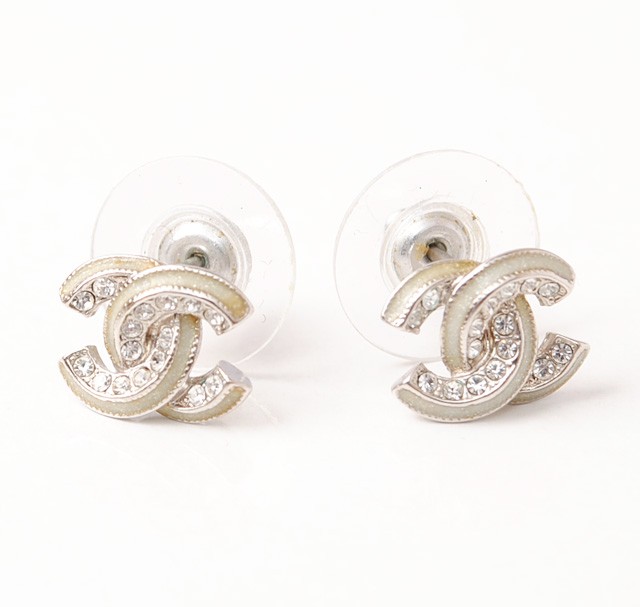 CHANEL シャネル ピアス CCマーク ブラック/シルバー