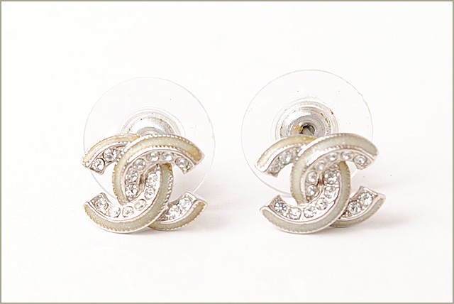 CHANEL シャネル ピアス CCマーク ブラック/シルバー