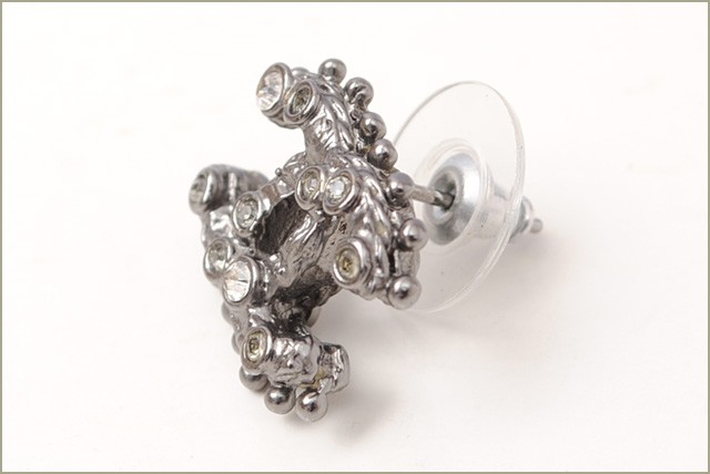 CHANEL シャネル ピアス CCマーク ブラック/シルバー