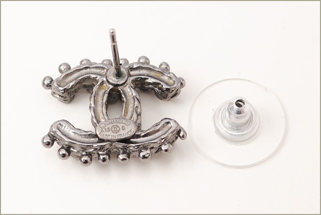 CHANEL シャネル ピアス CCマーク ブラック/シルバー