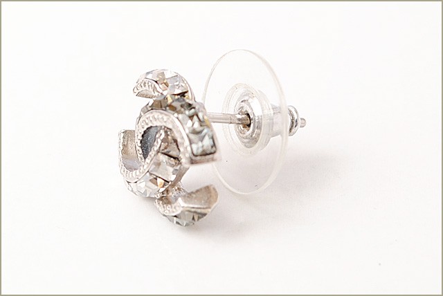 CHANEL シャネル ピアス CCマーク ブラック/シルバー
