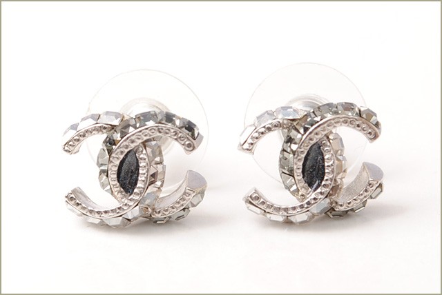 CHANEL シャネル ピアス CCマーク ブラック/シルバー