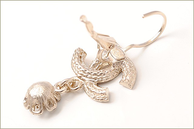 CHANEL シャネル ピアス CCマーク ブラック/シルバー