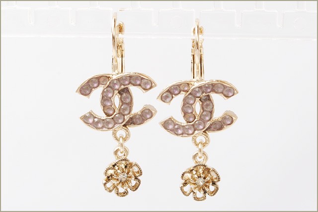 CHANEL シャネル ピアス CCマーク ブラック/シルバー