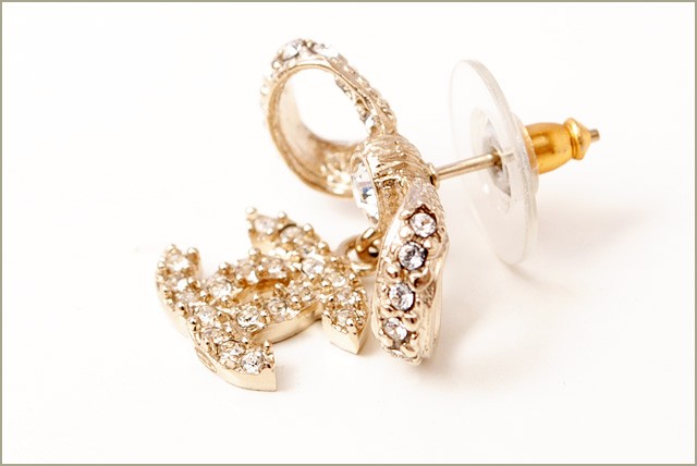 CHANEL シャネル ピアス CCマーク ブラック/シルバー