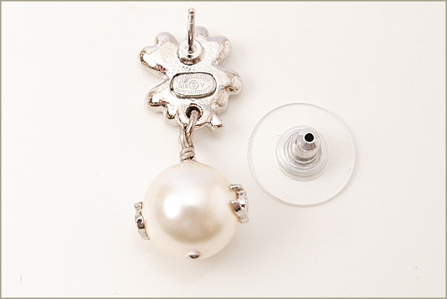 CHANEL シャネル ピアス CCマーク ブラック/シルバー