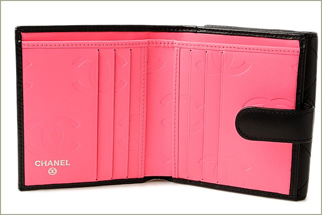 シャネル　CHANEL　折財布