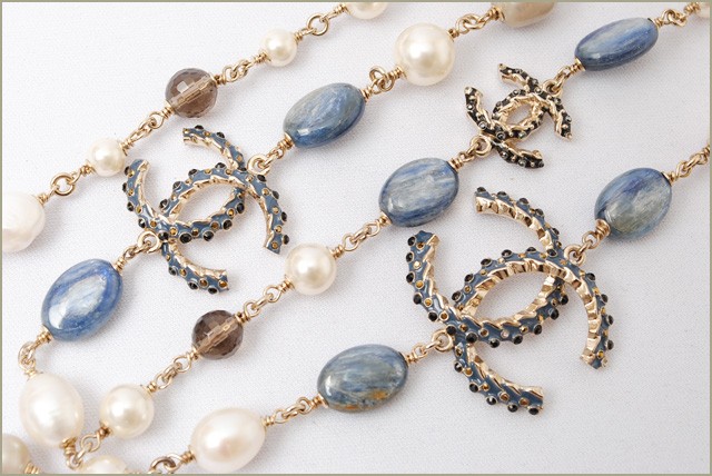 CHANEL シャネル ピアス CCマーク ブラック/シルバー