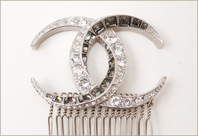 CHANEL シャネル ピアス CCマーク ブラック/シルバー