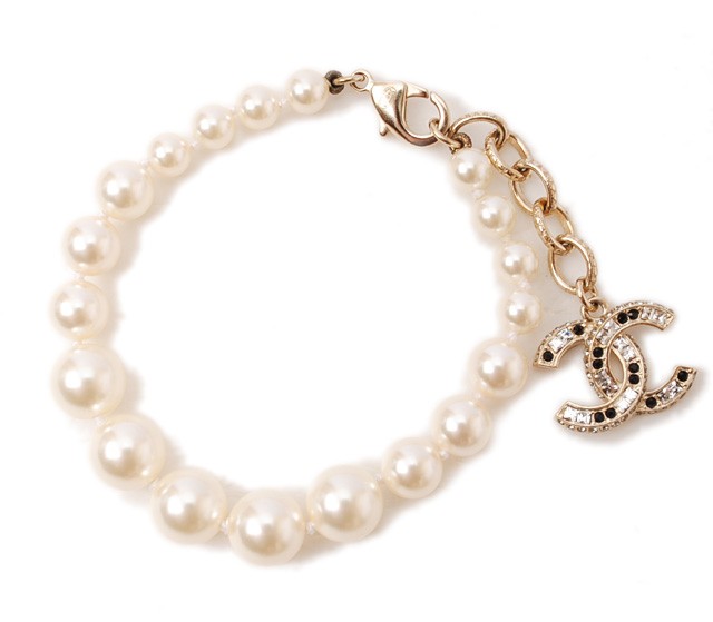 CHANEL シャネル ピアス CCマーク ブラック/シルバー