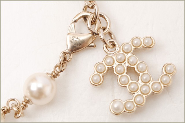 CHANEL シャネル ピアス CCマーク ブラック/シルバー