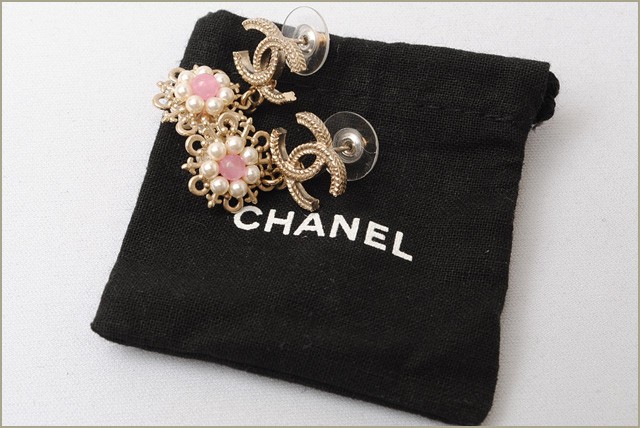 CHANEL シャネル ピアス CCマーク ブラック/シルバー