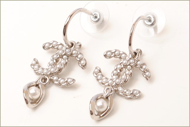 CHANEL シャネル ピアス CCマーク ブラック/シルバー