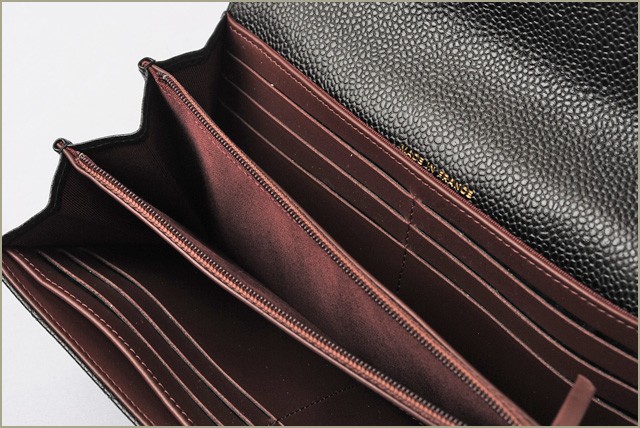 シャネル CHANEL 折財布