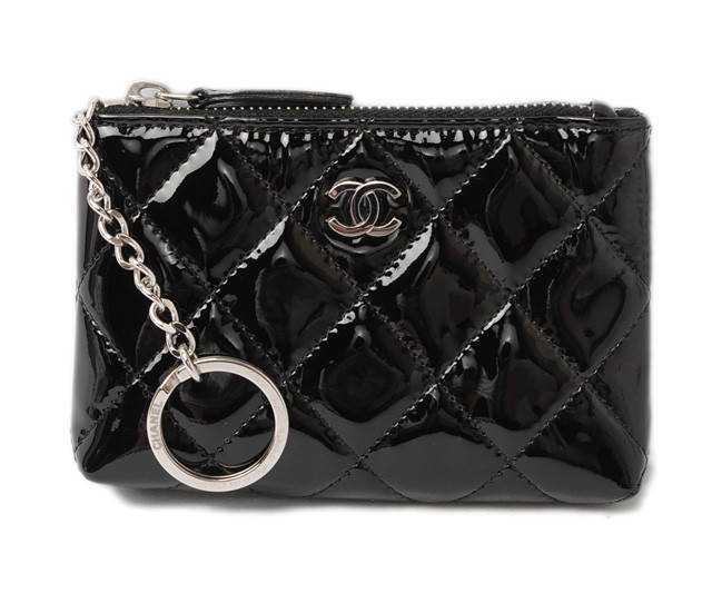 シャネル　CHANEL　折財布